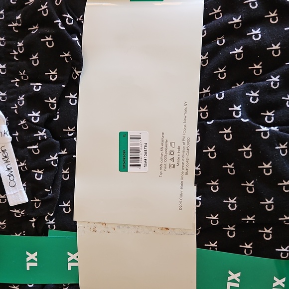 New! Womens XL CALVIN KLEIN 2 Piece Pajama set: Short Sleeve scoopneck & PJ Pant - Picture 3 of 5